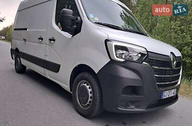 Грузовой фургон Renault Master 2022 в 