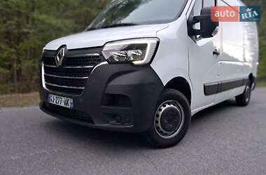 Грузовой фургон Renault Master 2022 в 