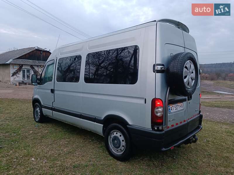 Вантажопасажирський фургон Renault Master 2008 в Коломиї