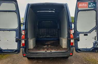Грузовой фургон Renault Master 2016 в 