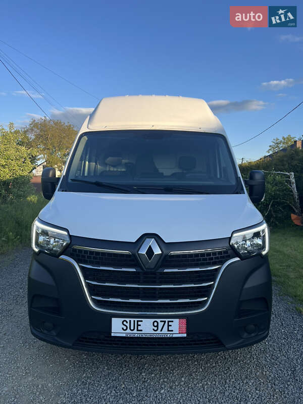 Вантажний фургон Renault Master 2021 в Ужгороді