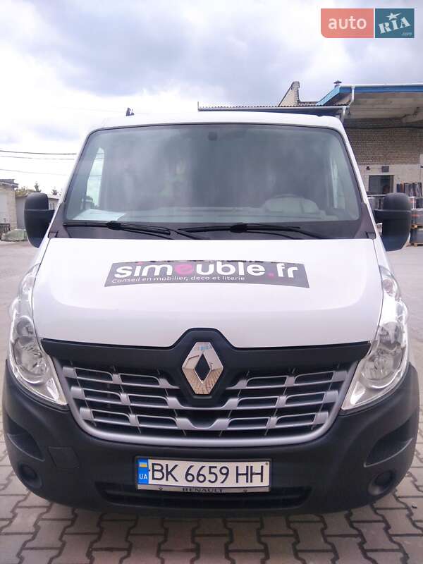 Грузовой фургон Renault Master 2017 в 