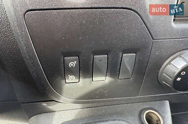 Грузовой фургон Renault Master 2016 в 