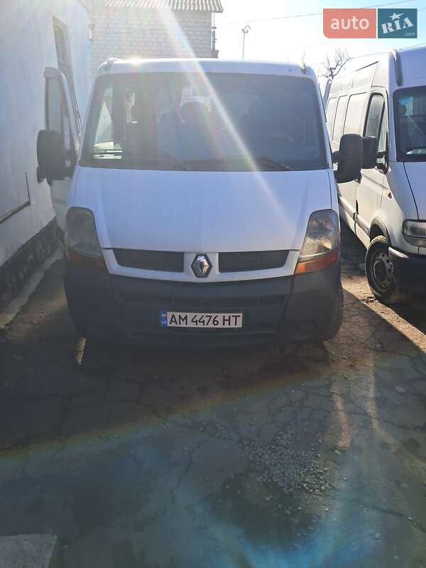 Микроавтобус Renault Master 2004 в 