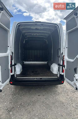 Вантажний фургон Renault Master 2020 в 