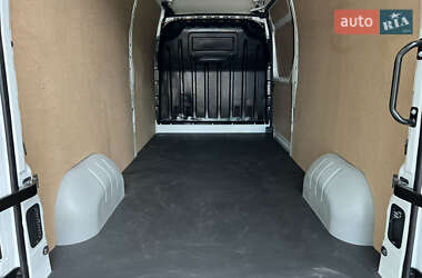 Грузовой фургон Renault Master 2020 в 