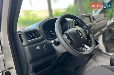 Грузовой фургон Renault Master 2020 в 