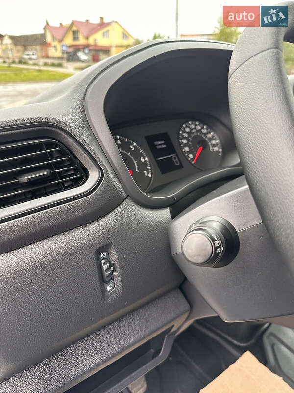 Вантажний фургон Renault Master 2021 в Дубні