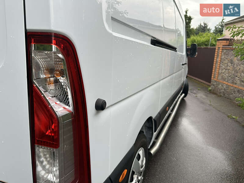 Вантажний фургон Renault Master 2021 в Києві