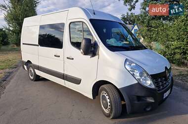 Грузовой фургон Renault Master 2017 в Петропавловке