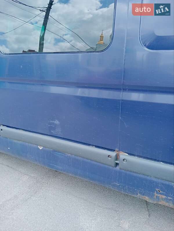 Микроавтобус Renault Master 2006 в Чернигове