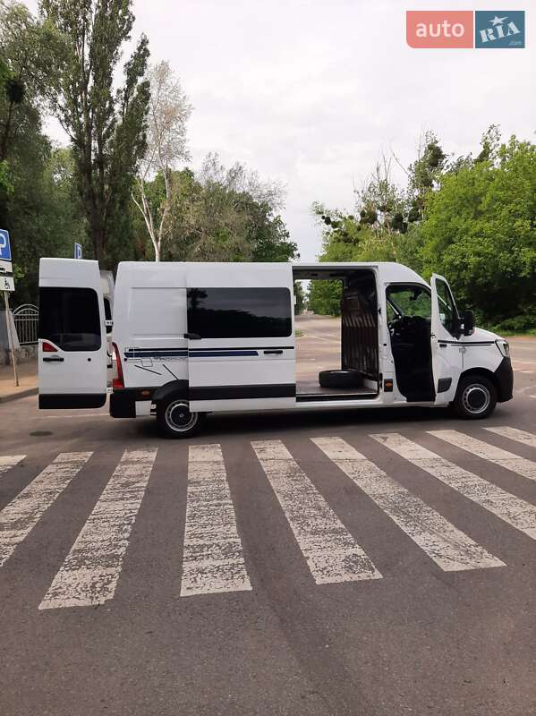 Грузовой фургон Renault Master 2022 в Полтаве