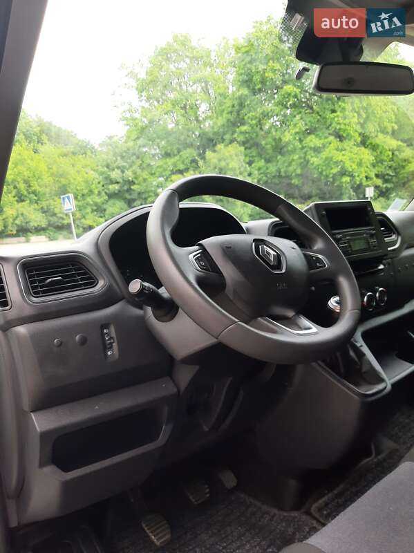 Грузовой фургон Renault Master 2022 в Полтаве