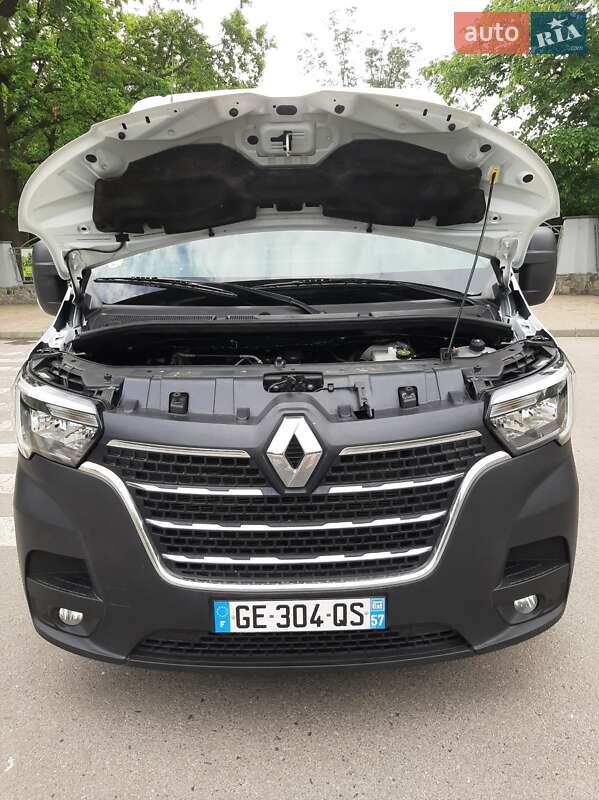 Грузовой фургон Renault Master 2022 в Полтаве