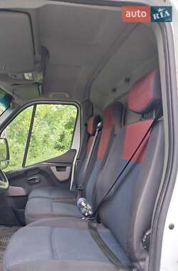 Грузовой фургон Renault Master 2017 в 