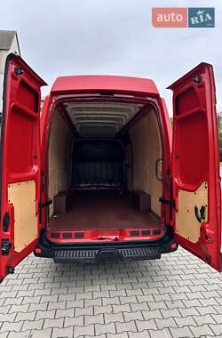 Грузовой фургон Renault Master 2021 в 