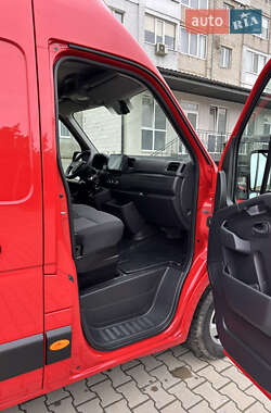 Грузовой фургон Renault Master 2021 в 
