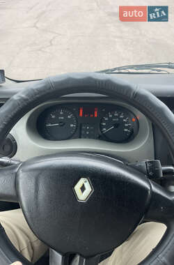 Грузопассажирский фургон Renault Master 2006 в 