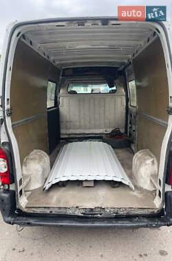 Грузопассажирский фургон Renault Master 2006 в 