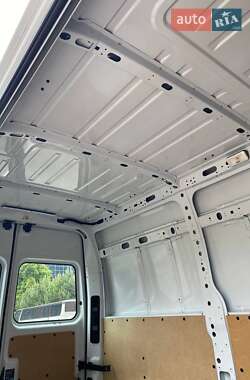 Грузовой фургон Renault Master 2020 в 