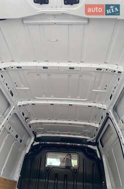 Грузовой фургон Renault Master 2020 в 