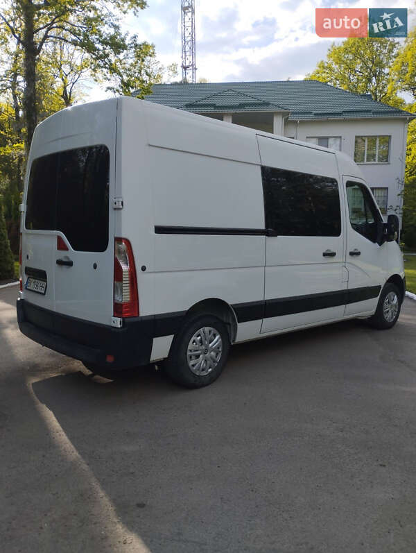 Грузовой фургон Renault Master 2016 в Ровно