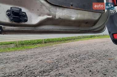 Грузопассажирский фургон Renault Master 2010 в 