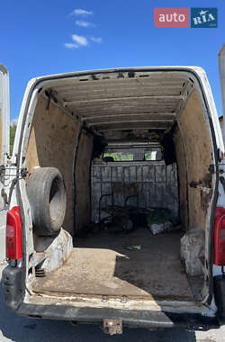Грузовой фургон Renault Master 2003 в 