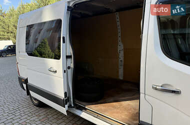 Грузовой фургон Renault Master 2012 в 