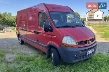 Вантажний фургон Renault Master 2007 в Чернівцях