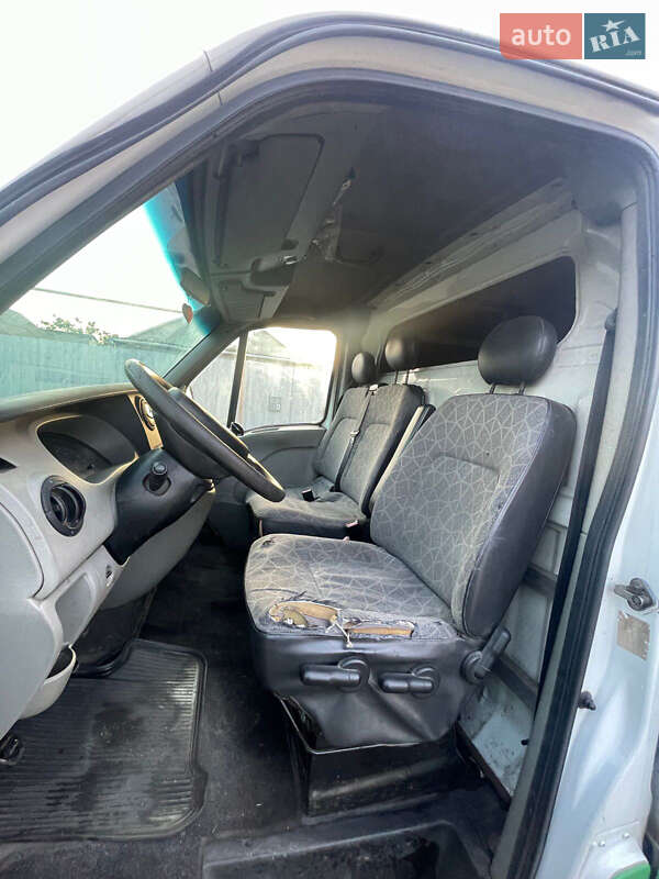 Вантажний фургон Renault Master 2008 в Одесі