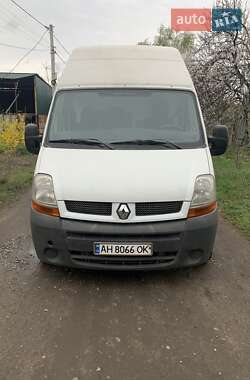 Вантажний фургон Renault Master 2004 в Слов'янську