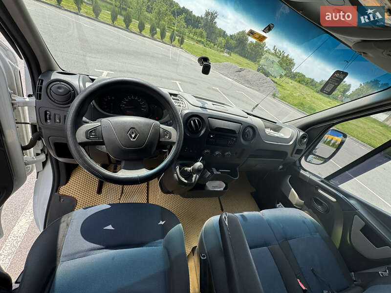 Грузовой фургон Renault Master 2016 в Хмельнике