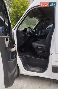 Грузовой фургон Renault Master 2016 в 