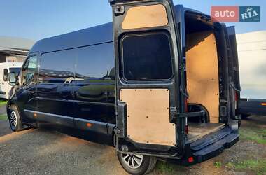 Грузовой фургон Renault Master 2017 в 