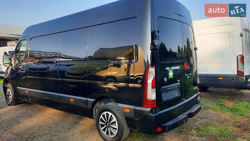 Грузовой фургон Renault Master 2017 в Ивано-Франковске