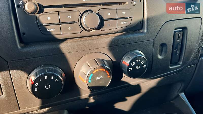 Грузовой фургон Renault Master 2017 в Ивано-Франковске