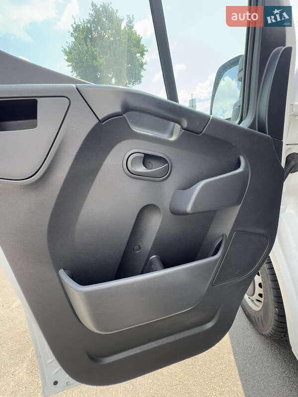 Грузовой фургон Renault Master 2018 в Киеве
