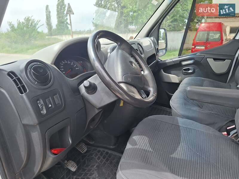 Для перевозки животных Renault Master 2012 в Днепре