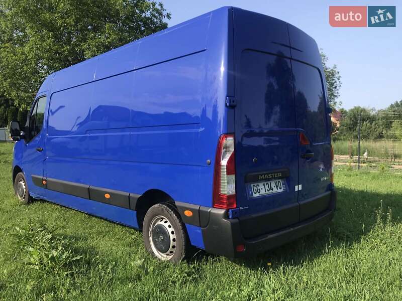 Грузовой фургон Renault Master 2022 в Радивилове