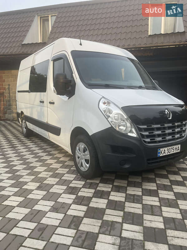 Вантажний фургон Renault Master 2012 в 