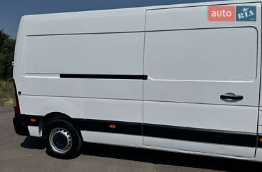 Грузовой фургон Renault Master 2021 в 