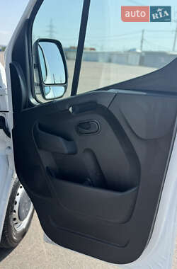 Грузовой фургон Renault Master 2021 в 