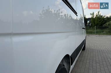 Грузовой фургон Renault Master 2021 в 