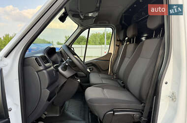 Грузовой фургон Renault Master 2021 в 
