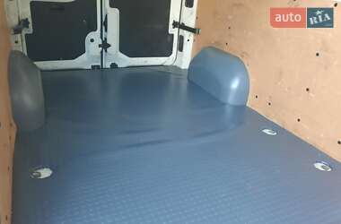 Грузовой фургон Renault Master 2016 в 