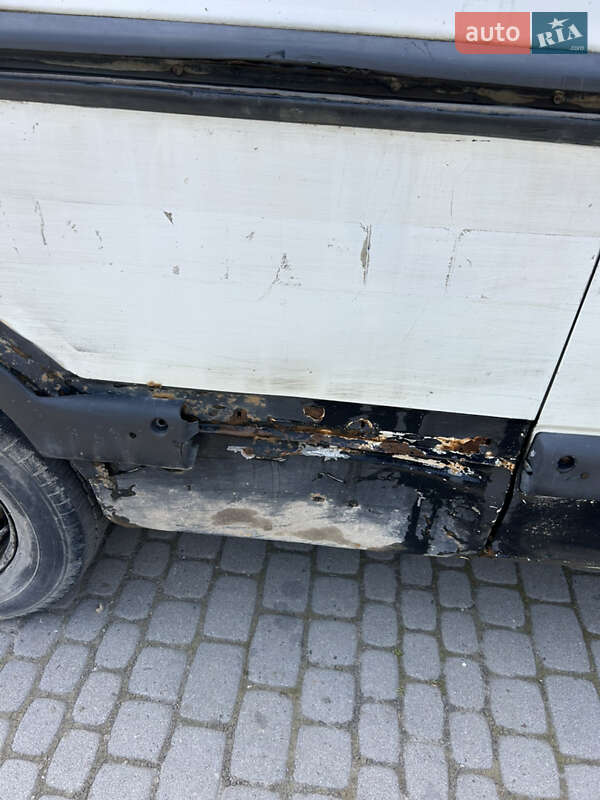 Вантажний фургон Renault Master 1999 в Івано-Франківську
