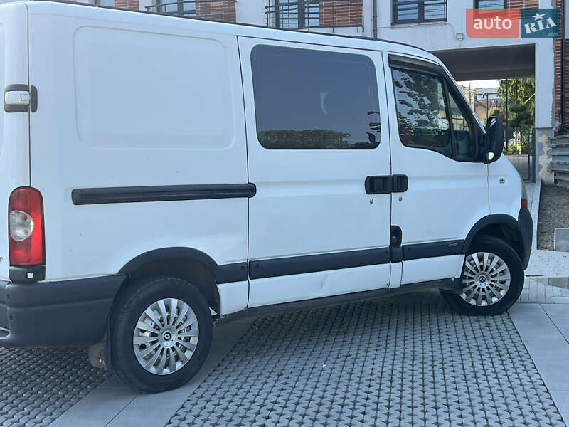 Вантажний фургон Renault Master 2006 в Самборі