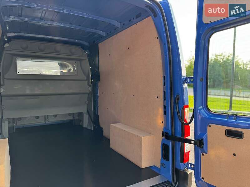 Грузопассажирский фургон Renault Master 2017 в Дубно