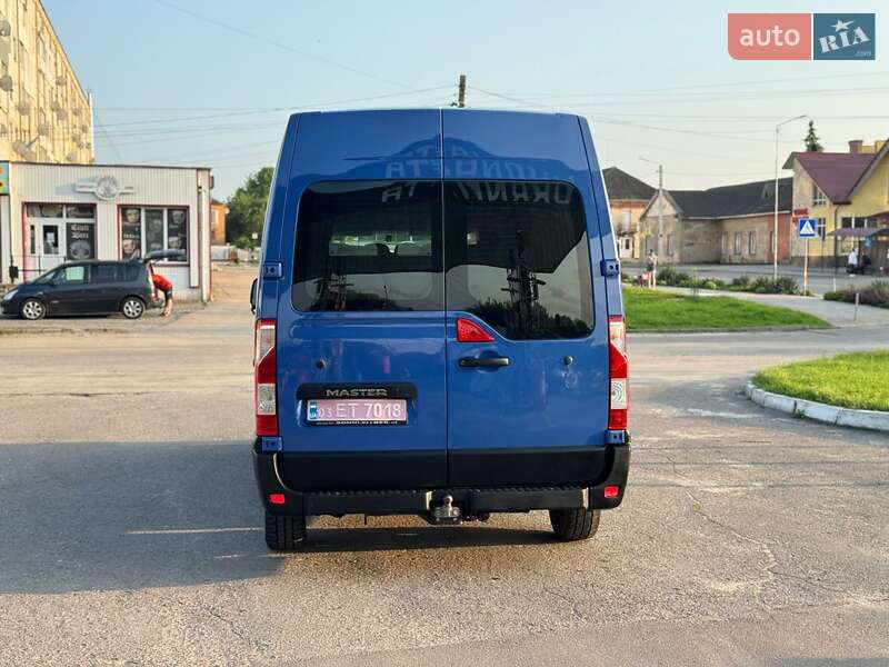 Грузопассажирский фургон Renault Master 2017 в Дубно